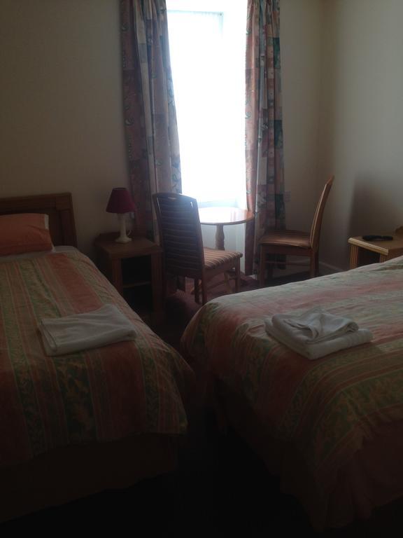 Westgate House B&B Strokestown Room photo